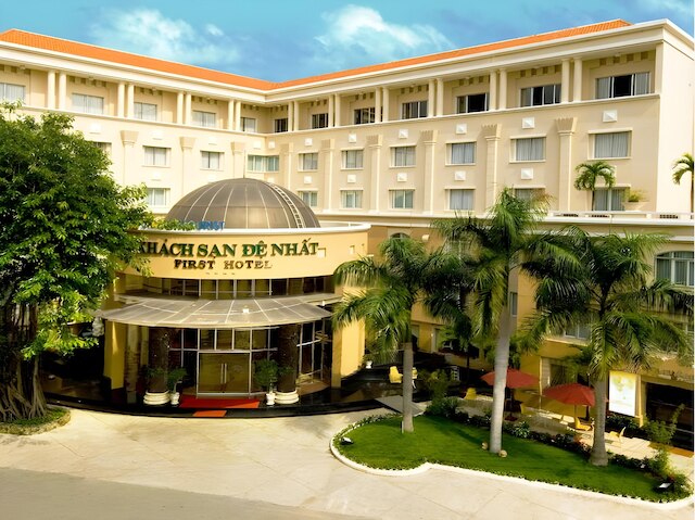 ファースト ホテル