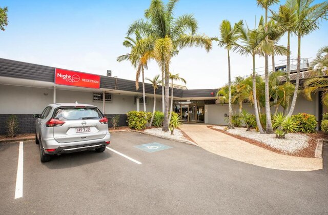 ナイトキャップ アット スプリングウッド ホテル