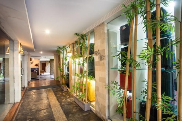 スヴァルナ ホテル サヌール