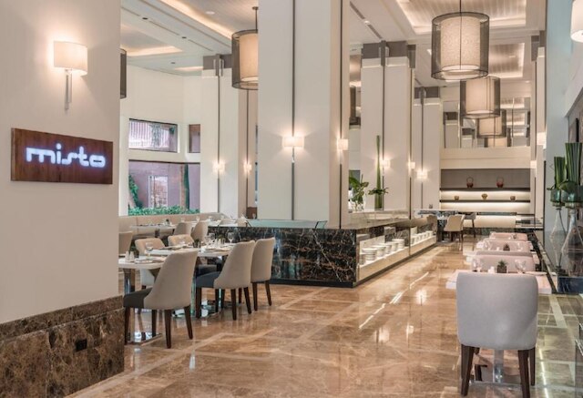 セダ アヤラ センター セブ