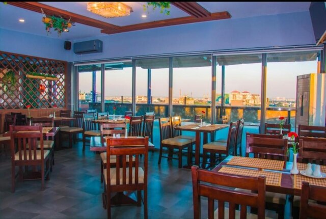 ボタタウン ホテル