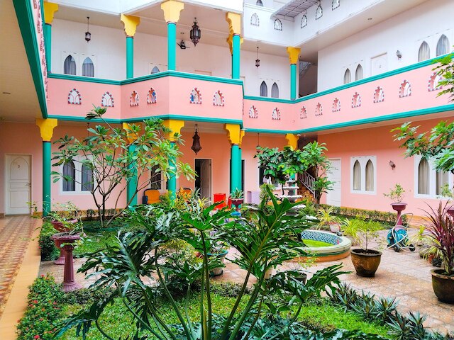 OYO 269 グランド シャキラ シャリア