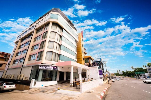 チェリー ヒルズ ホテル