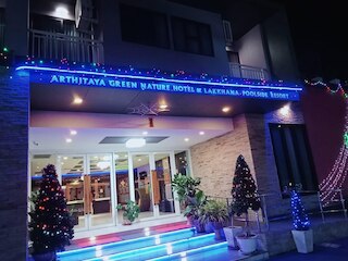 ラックハナ プールサイド リゾート