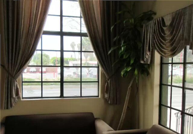 ロードウェイ イン