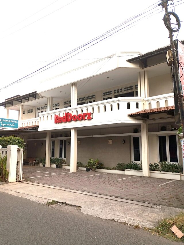 ヌリ インダー シャリア ホテル