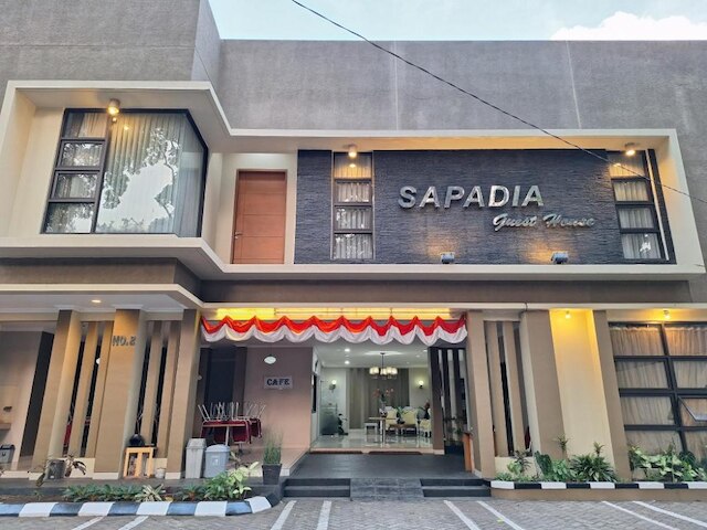 サパディア ゲスト ハウス
