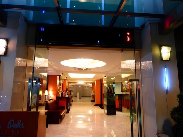 シルバー オーク スイート ホテル