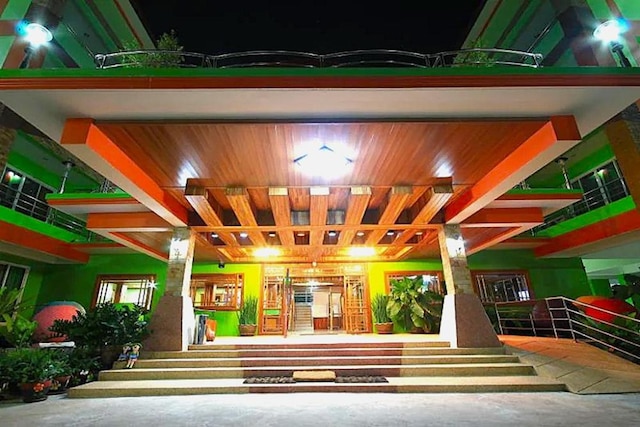 ハイソ プレイス ホテル