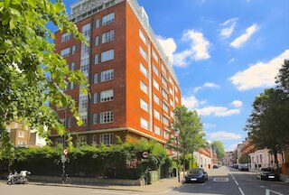 ローランド アパートメンツ ロンドン