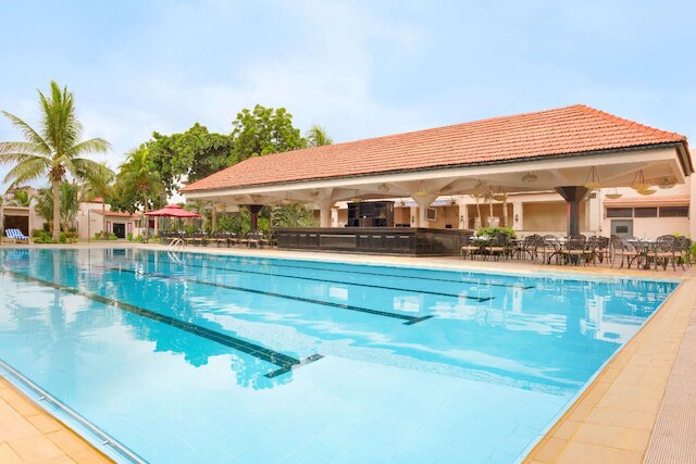 ラマダ プラザ カラチ ホテル