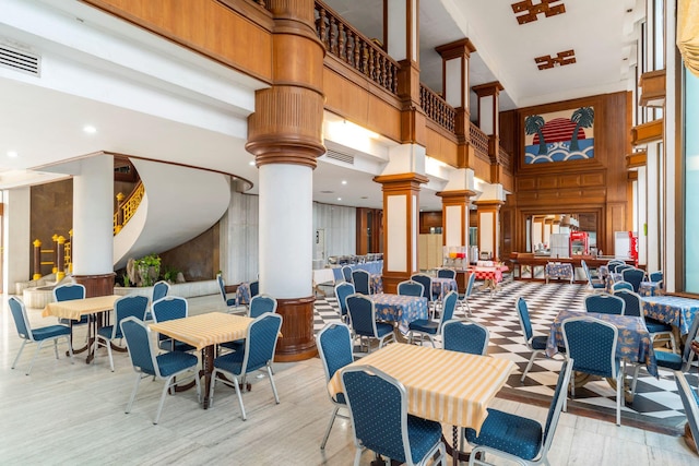 ウェルカム プラザ ホテル