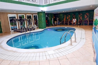 クイーンズ ホテル