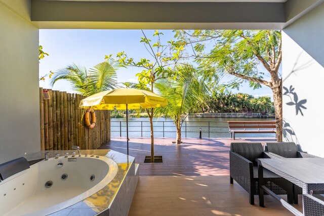 フエンルアン リバーサイド ホテル チャンタブリー