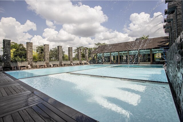 メスラ ビジネス & リゾート ホテル