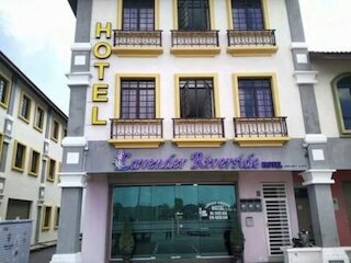 ラベンダー リバーサイド ホテル