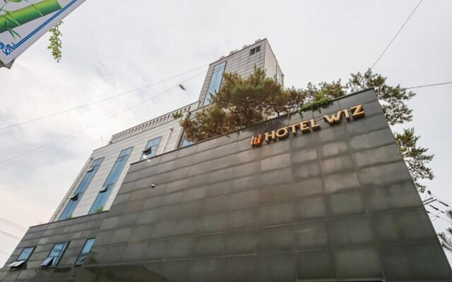 Yeongju Wiz Hotel