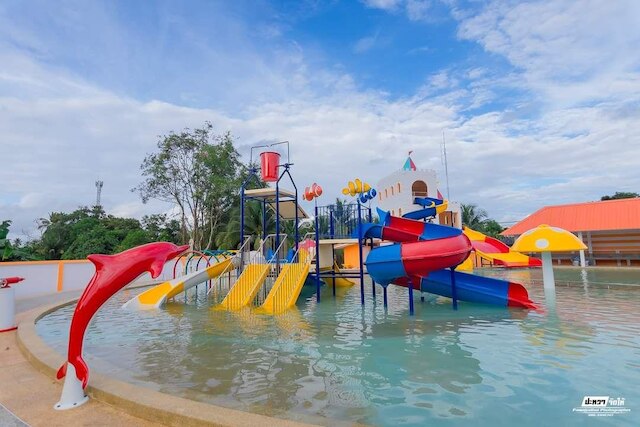 ナリス プービュー リゾート