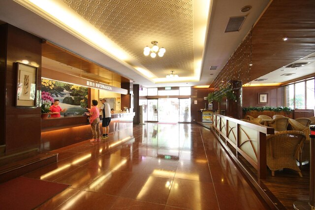 ク クアン ホットスプリング ホテル