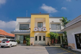 OYO 926 ホテル ヌグラハ