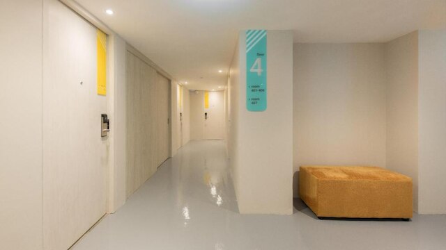 イエロー ルームズ ホテル ビクトリー モニュメント