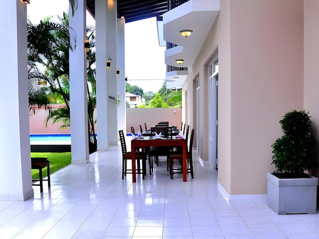 グランド7ホテル - タラワトゥゴダ