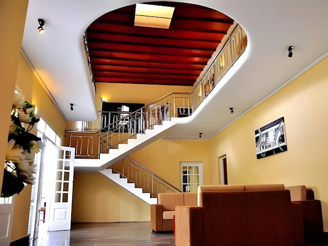 グランド7ホテル - タラワトゥゴダ