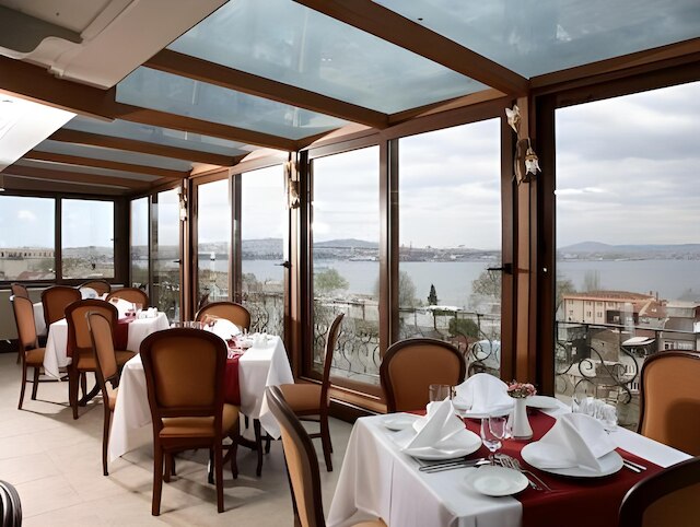 ヒッポドローム ホテル