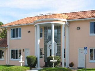 スーパー イン バイ OYO デイトナビーチ ニア エアポート