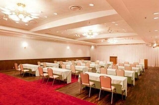 ロイヤルパインズホテル米沢