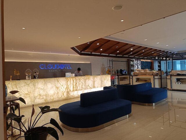 クラウドオテル ウォーキングストリート