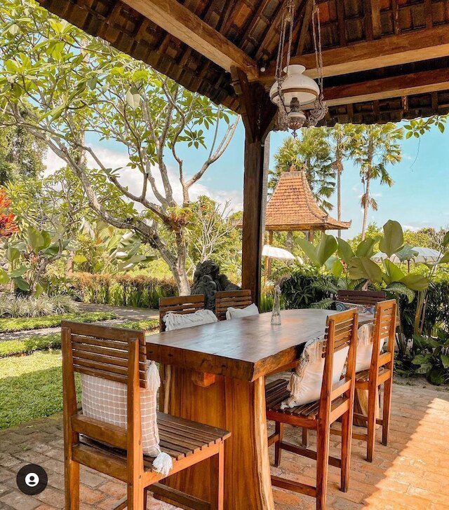 カムポエン ジョグロ アバンガン ウブド