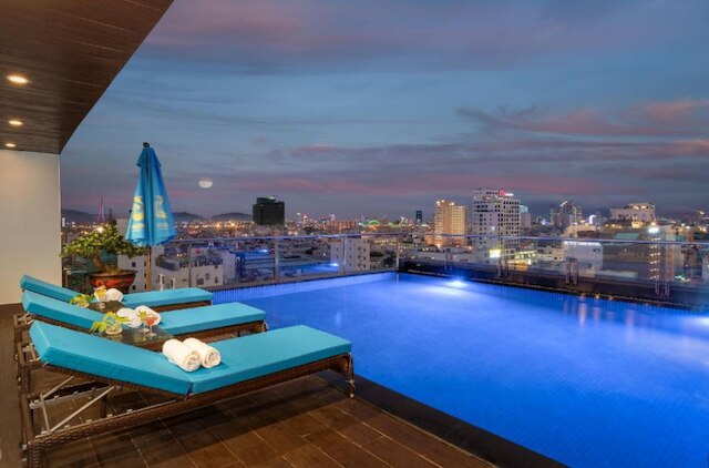 サナ ダナン ビーチ ホテル