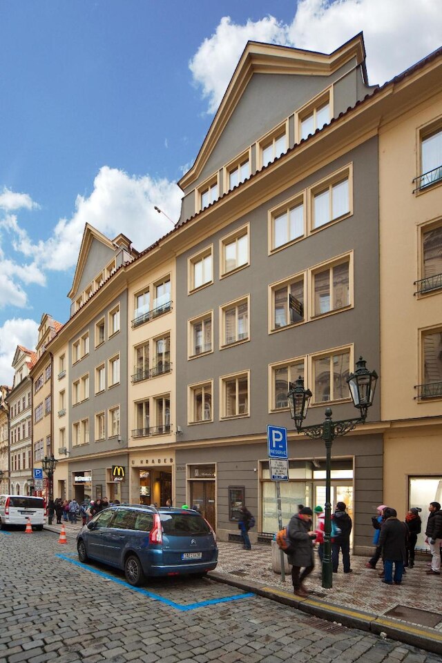 マーチャント ルームズ & アパートメンツ