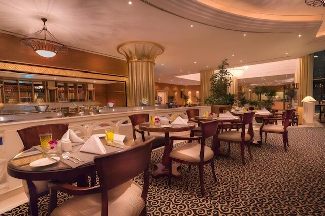 コーニッシュ ホテル アブダビ