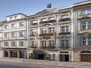 レジデンス ウ チェルネホ オーラ