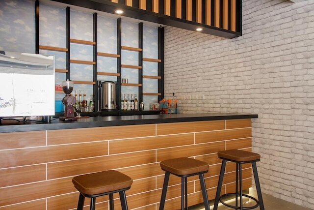 レッドドアーズ ニア モール SKA ペカンバル