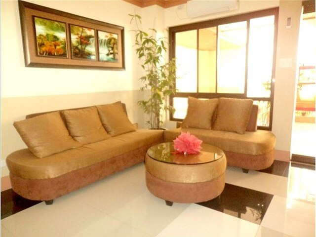 インペリアル リッジ ペンション ハウス