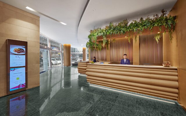 ニーナ ホテル コーズウエイ (旧 : ロテル コーズウェイ ベイ ハーバー ビュー香港) (铜锣湾如心酒店 (前身为如心铜锣湾海景酒店))