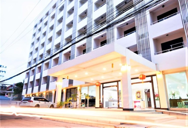 ホワイト ハウス ビゾテル