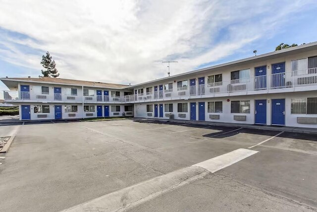 スーパー 8 by ウィンダム サンタ クララ