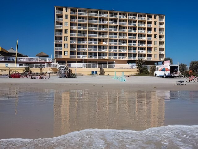 コンフォート イン & スイーツ デイトナ ビーチ オーシャンフロント