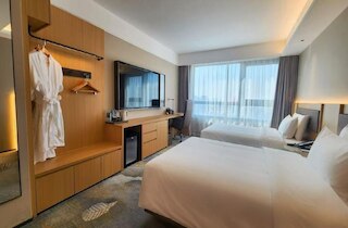 ベイジン ヤンシャン ホテル (北京燕山大酒店)