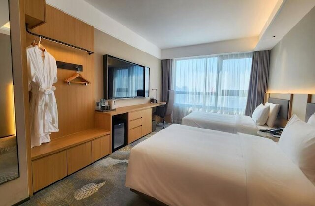 ベイジン ヤンシャン ホテル (北京燕山大酒店)