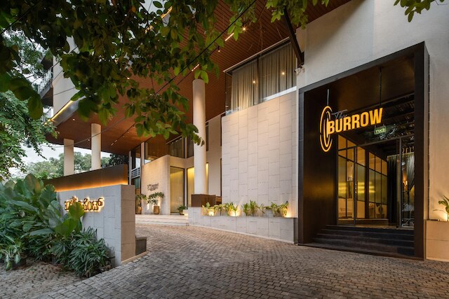 サーティセブンス クレセント ホテル