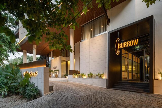 サーティセブンス クレセント ホテル