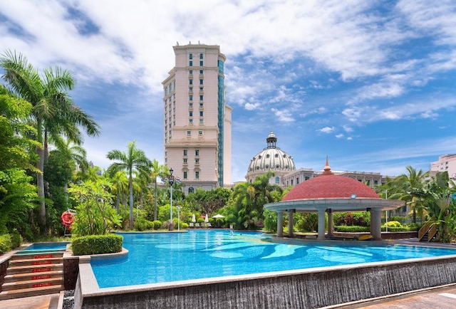 三亜 バオホン ホテル (三亜宝宏大酒店)