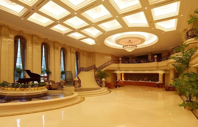 三亜 バオホン ホテル (三亜宝宏大酒店)