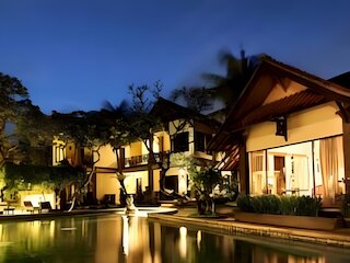 プリ メサリ ホテル