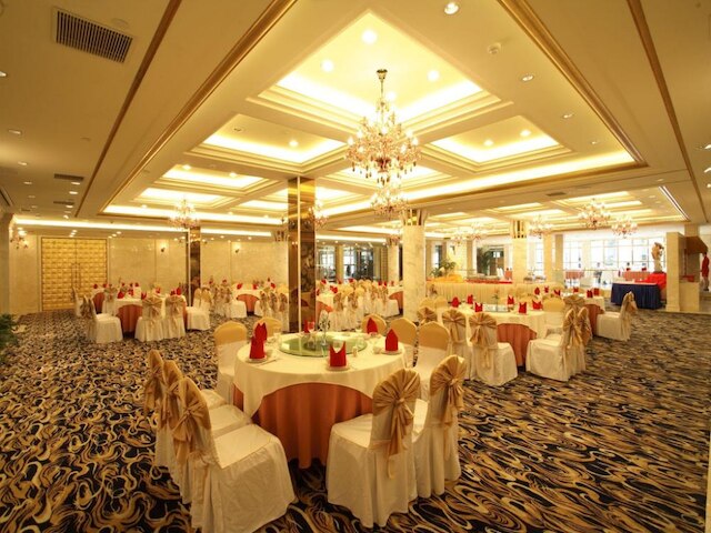 ブルー パレス ホテル (藍宮大飯店)